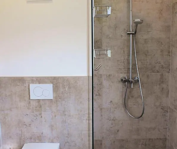 Theview Ahorn Apartman Fügen